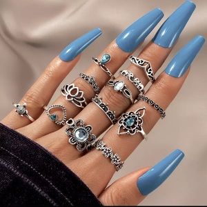 🎀Brand New Set Of 13 Silver Color Designer Rings
